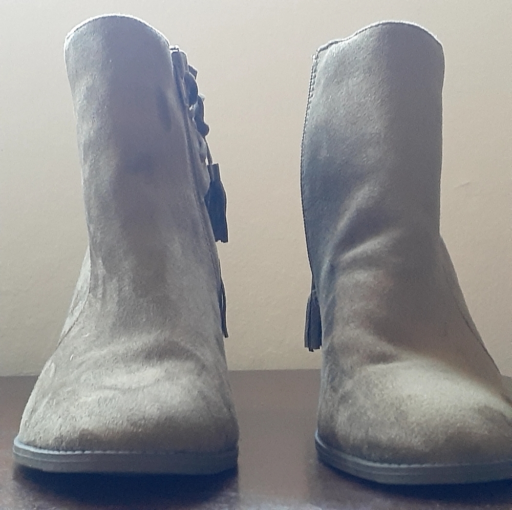 Ankle boots